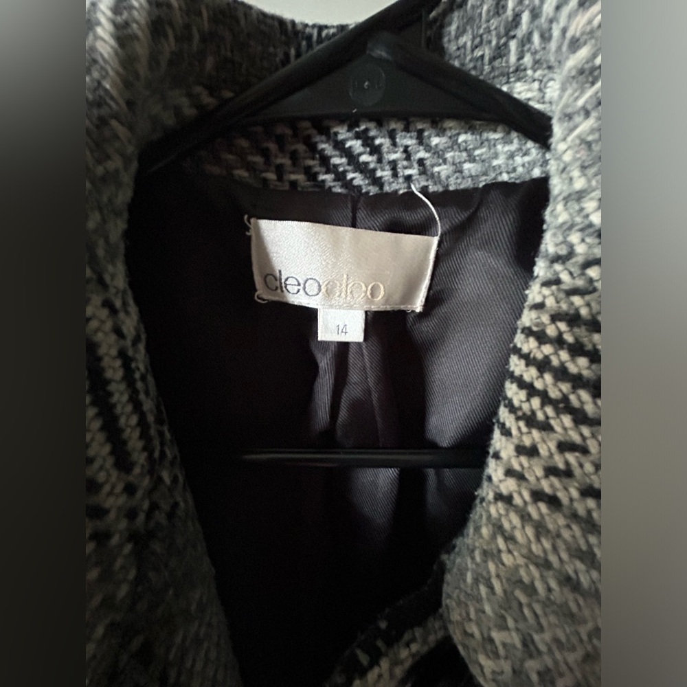 Cleo Jacket! - Picture 3 of 3